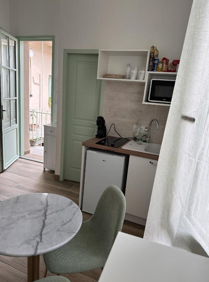 Le Petit Provencal Daire Nîmes Dış mekan fotoğraf